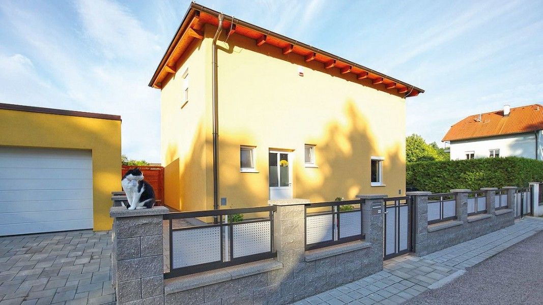 Guardi Loskana Kombizaun anthrazit mit Lochblechelementen, Vorgarten Einfamilienhaus