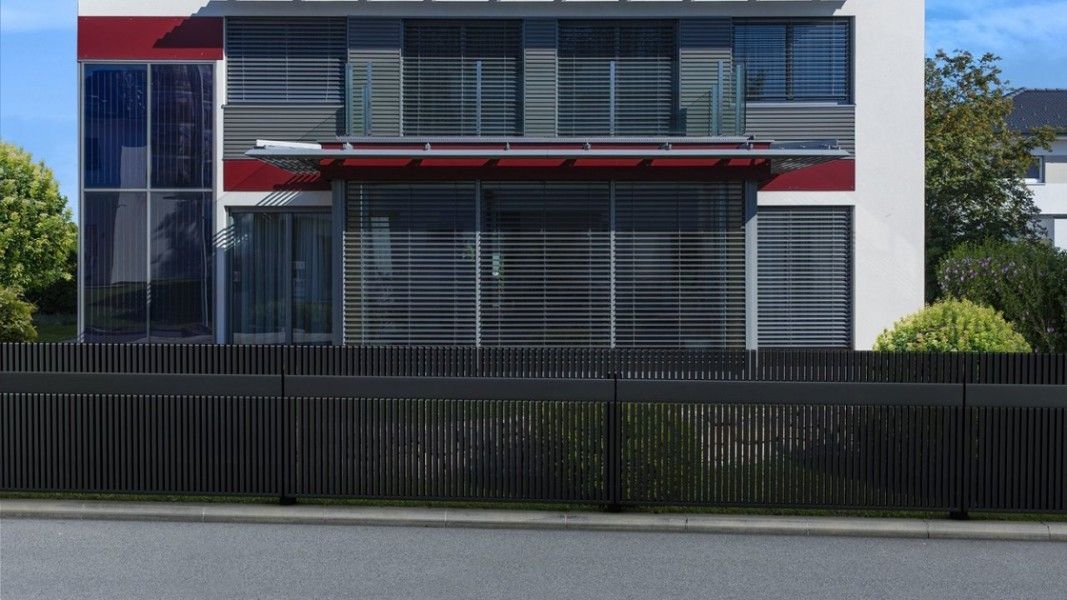 Guardi Epos Aluzaun anthrazit, hochwertiger Designzaun modernes Geschäftsgebäude